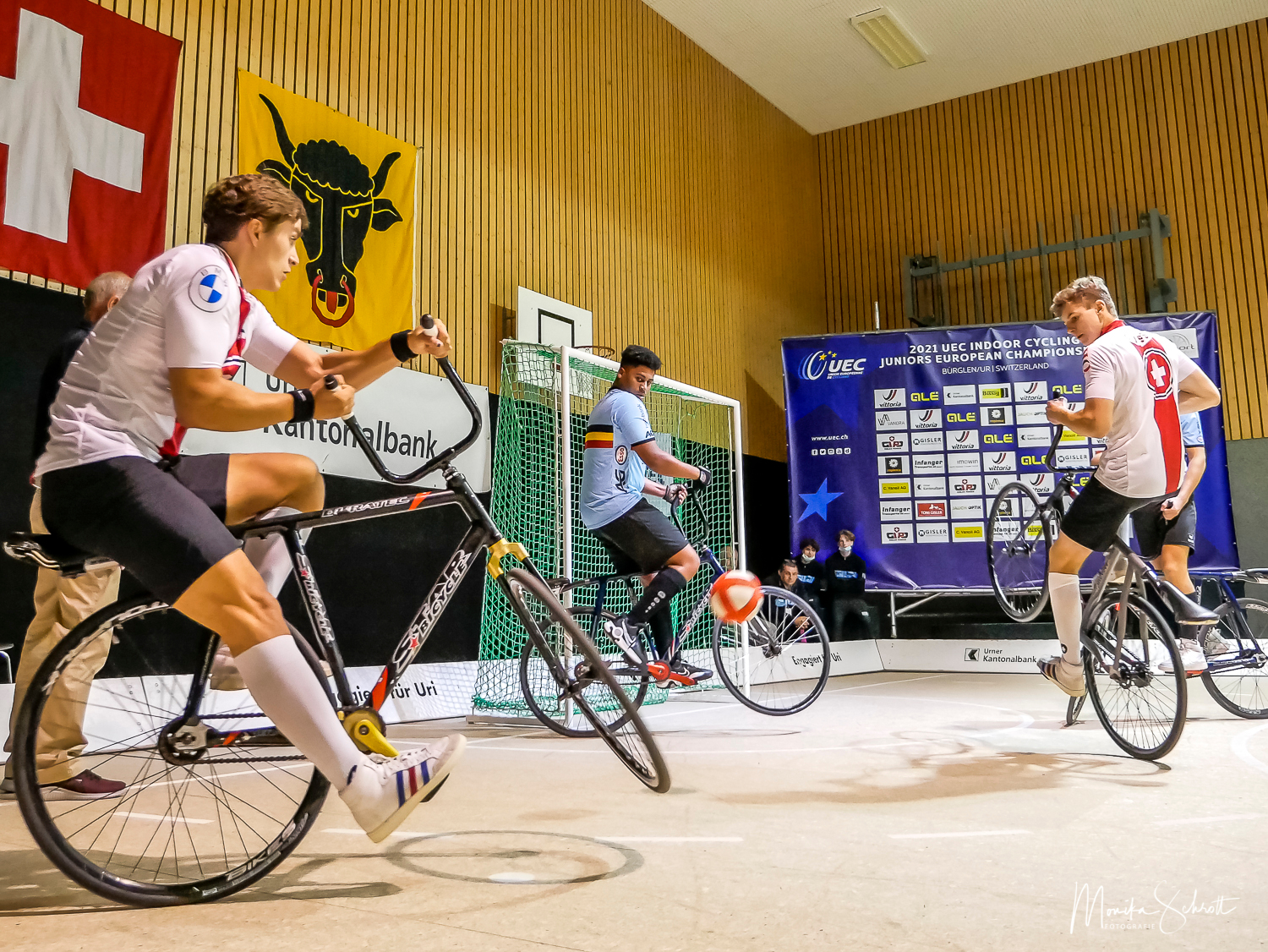 Los geht es mit der U23 EM Ausscheidung im Radball - Swiss Indoor- & Unicycling